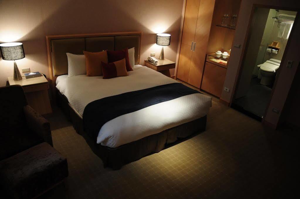 Jin Hua Hotel Лодун Екстер'єр фото